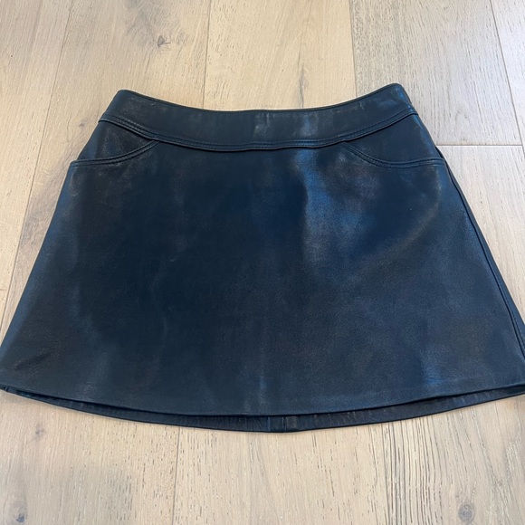 100% Geniune Leather Bebe A-Line Mini Skirt - Black - Size 6 - Like New - Picture 1 of 3